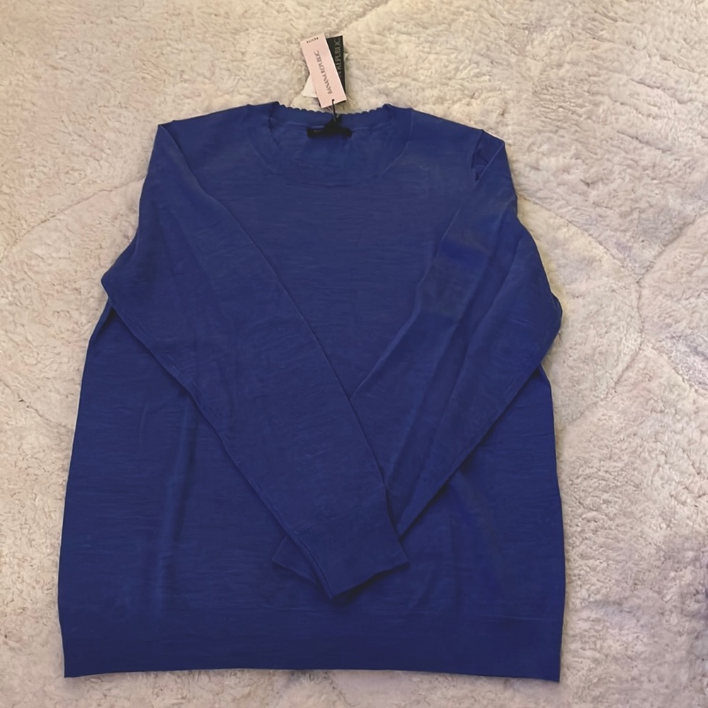 Banana Republic sweater. Petite large. New!
